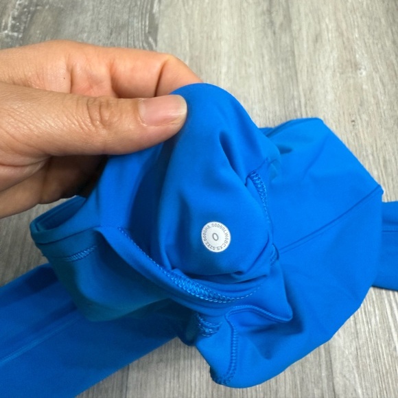 Lululemon Fast and Free High-Rise Crop 23” size 0 
Poolside - Picture 11 of 14